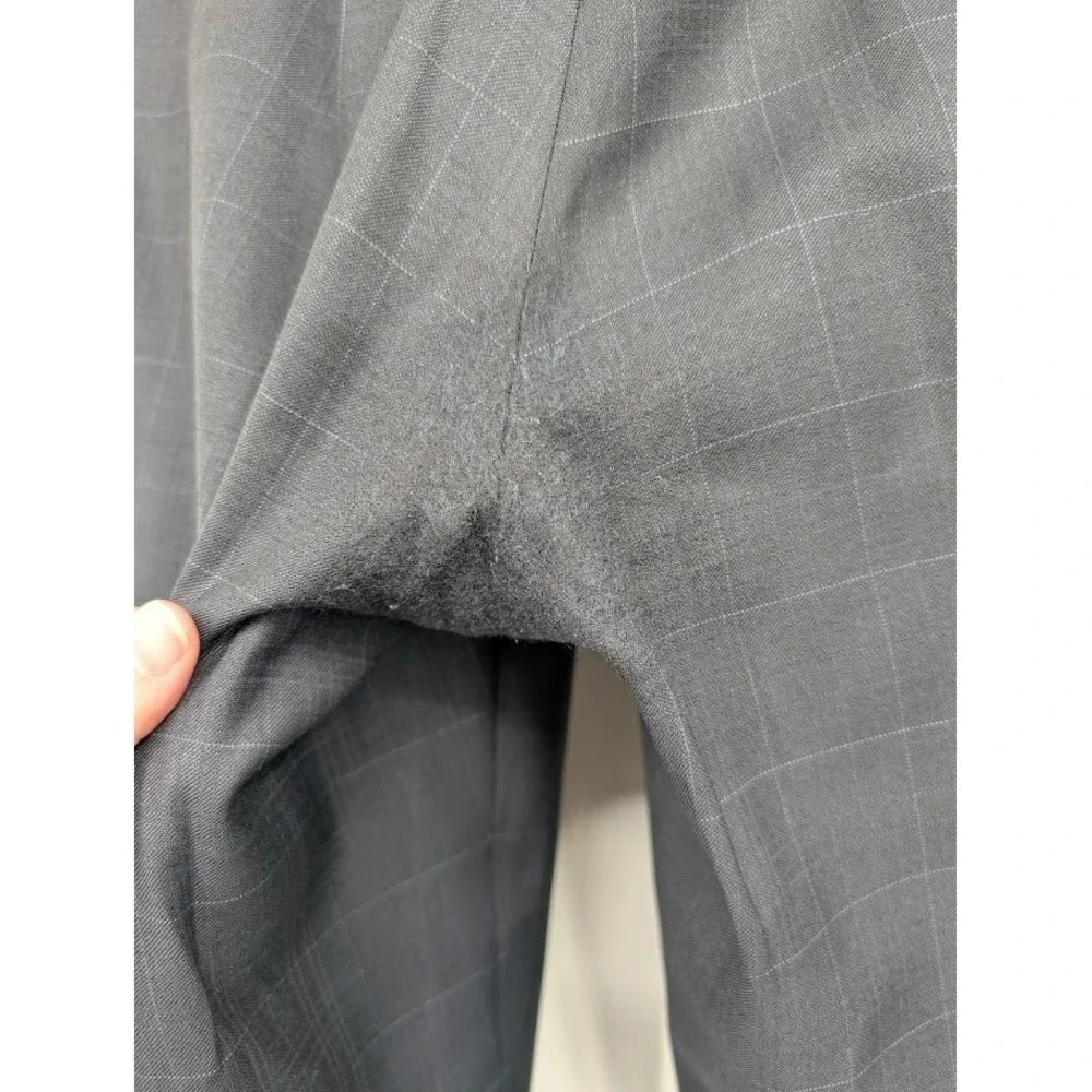 Hickey Freeman Gray Windowpane Sport Wool‎ coat 48 R and pants
